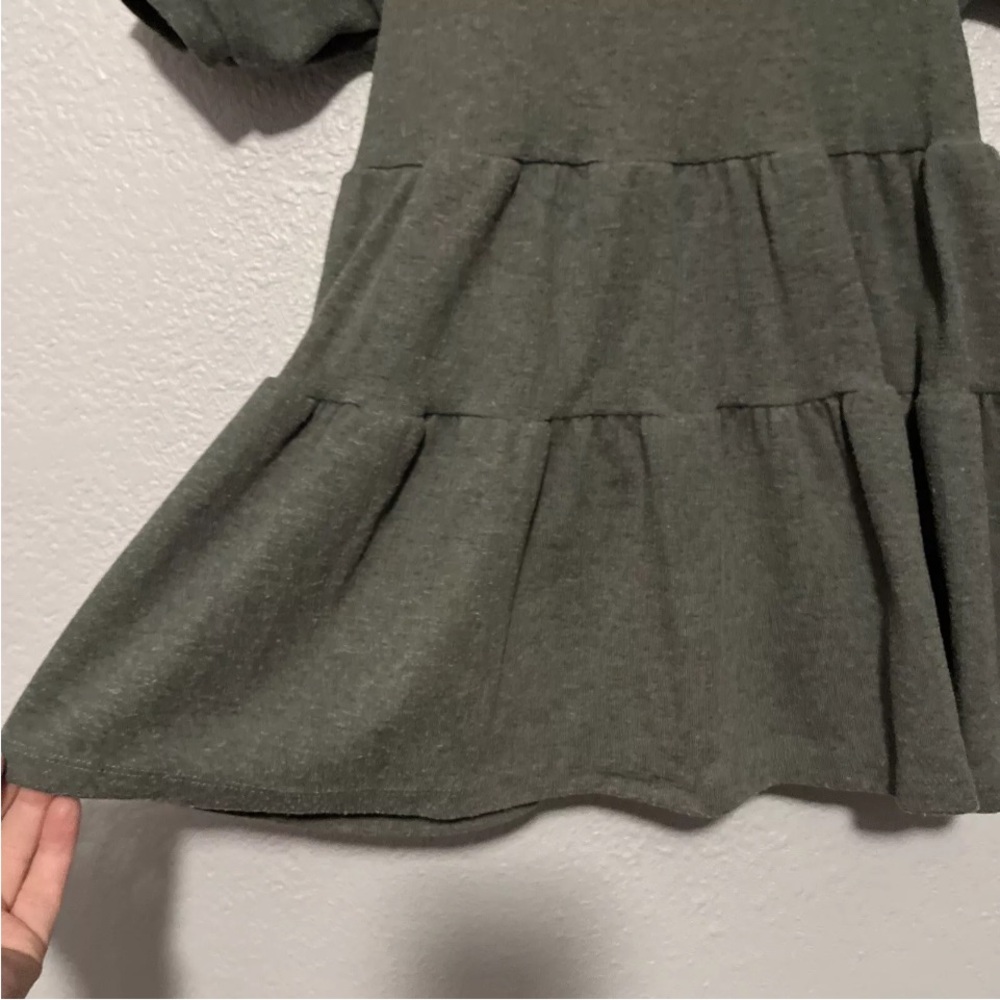 Vignette from Magpie & Mabel Leaf Ladies Alice Dress Size 4 Y - Picture 4 of 8